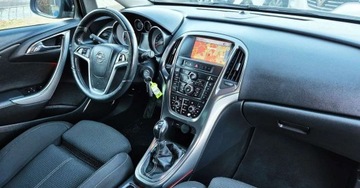 Opel Astra J Sports Tourer 1.4 Turbo ECOTEC 140KM 2011 Opel Astra BENZYNA navi GRZANA KIEROWNICA grzane fotele super okazja, zdjęcie 36