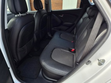 Hyundai ix35 SUV Facelifting 1.6 GDI 135KM 2015 Hyundai ix35 Piekny bialy 1.6 b z Niemiec ful opcja bezwypadkowy zarejestr, zdjęcie 16