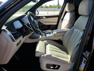 BMW X7 2022 BMW X7 M50i 2022 4.4l 4.4 Benzyna 523KM, zdjęcie 7