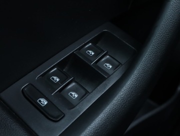 Skoda Rapid II Liftback Facelifting 1.0 TSI 95KM 2019 Skoda Rapid 1.0 TSI, Salon Polska, Klima, zdjęcie 15