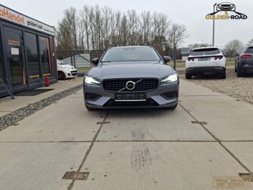 Volvo V60 II  2021 Volvo V60 2,0 B3 163KM R DESIGN alu navi kamera hak grz.fot oplacony 2.0, zdjęcie 2
