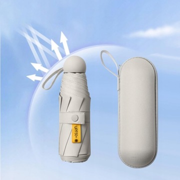 Небольшая сумка-зонтик черного цвета.