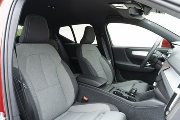 Volvo XC40 Crossover Facelifting 2.0 B4 197KM 2024 Volvo XC 40 B4 197KM FV23%, zdjęcie 16