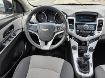 Chevrolet Cruze Sedan 1.6 i 113KM 2009 Chevrolet Cruze 1,6 113 KM LS, zdjęcie 20