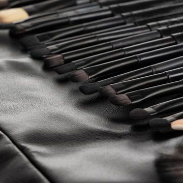 Профессиональный набор больших кистей для макияжа, 24 шт. Кисти + футляр