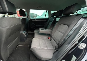 Volkswagen Passat B8 Variant Facelifting 2.0 TDI SCR 150KM 2022 Volkswagen Passat Variant Business Pakiety, FV 23, ACC, Asystenci, Czujni, zdjęcie 17