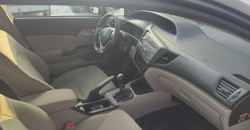 Honda Civic IX Hatchback 5d 1.8 i-VTEC 142KM 2015 Honda Civic Niski przebieg - Polski salon 1.8 Benzyna 142KM, zdjęcie 18