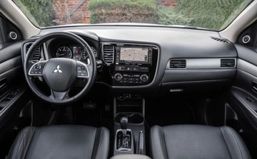 Mitsubishi Outlander III SUV 2.2 DOHC DI-D 150KM 2013 Mitsubishi Outlander 2.2DiD 150KM Full Skora Navi Camera Xenon Szyber Full, zdjęcie 27