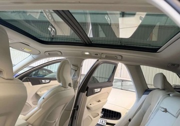 Volvo XC60 II 2023 Volvo XC 60 XC60 2.0 BENZ 250 KM 2023r 100 BEZWYPADKOWY 23.000 KM Wars, zdjęcie 9