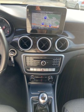 Mercedes CLA C117 Coupe Facelifting 1.5 180 d 109KM 2018 Mercedes-Benz CLA LEDY SKORY PARKTRONIC NAWIGACJA AMBIENTOWE OSWIETLENIE G, zdjęcie 10