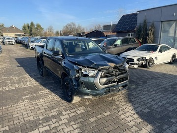 Toyota Hilux VIII Pojedyncza kabina Facelifting 2.4 D-4D 150KM 2024 Toyota Hilux Duble CAB 4x4 Klimatyzacja HAK, zdjęcie 2