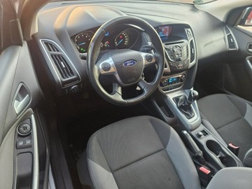 Ford Focus III Hatchback 5d 1.6 Duratec 125KM 2013 Ford Focus 1.6i (125PS) KlimaTronik, Elektryka,, zdjęcie 7