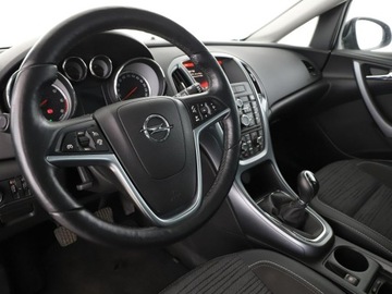 Opel Astra J Sports Tourer Facelifting 1.6 CDTI ecoFLEX 110KM 2015 Opel Astra PDC grzane fotele klima auto tempomat, zdjęcie 13