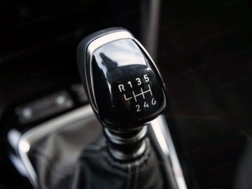 Opel Corsa F Hatchback 5d Facelifting 1.2 Turbo 100KM 2026 Od ręki - Edition 1.2 Turbo 100KM / Pakiet zimowy, zdjęcie 8