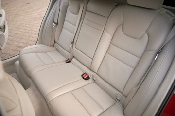 Volvo V60 II  Kombi 2.0 T5 250KM 2019 MEGA KOLOR __JASNE SKÓRY __SUPER PEDANTYCZNY STAN_, zdjęcie 27