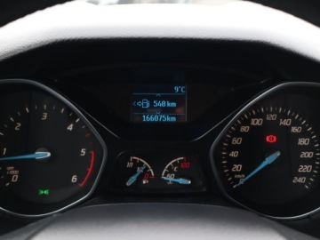 Ford Focus III Hatchback 5d facelifting 1.6 TDCi 95KM 2014 Ford Focus 1.6 TDCi, Salon Polska, Klima, zdjęcie 10