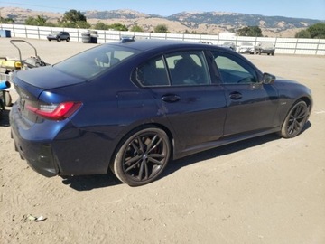 BMW Seria 3 G20-G21 2023 BMW Seria 3 330e, 2023r., 2.0L 2.0 Benzyna 288KM, zdjęcie 2