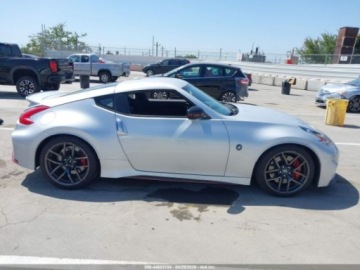 Nissan 370Z 2016 Nissan 370 Z Nismo Tech 2016 3.7 Benzyna 350KM, zdjęcie 5