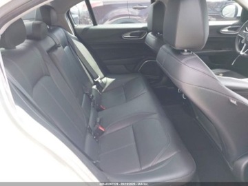 Alfa Romeo Giulia II 2019 Alfa Romeo Giulia Giulia sport rwd 2.0 Benzyna 280KM, zdjęcie 12