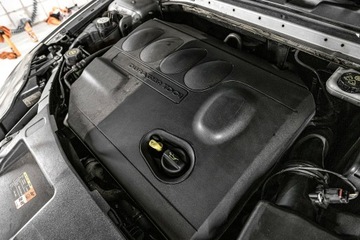 Moje Auto чернит пластик и резину.