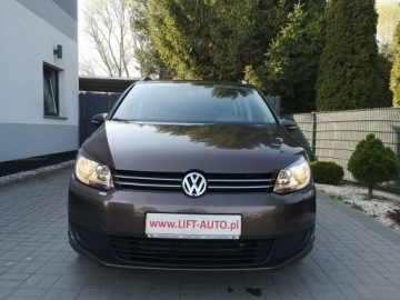 Volkswagen Touran II 1.6 TDI 105KM 2011 Volkswagen Touran 1.6 TDI 105KM Klimatronic, zdjęcie 1