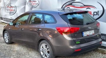 Kia Ceed II Kombi 1.6 CRDi 128KM 2013 Kia Ceed 1.6 128 KM bezwypadkowa zarejestrowana oryginalny przebieg 1.6, zdjęcie 12