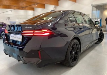 BMW Seria 5 G90-91 2024 BMW Seria 5 2.0 Hybryda Plug-in 184KM, zdjęcie 1