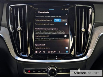 Volvo V60 II  Kombi Facelifting 2.0 B4 B 197KM 2025 Volvo V60 V60 B4B Ultra Dark 197KM, BLIS, ACC, Pan, zdjęcie 25