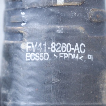 FV41-8260-AC LEVÝ PŘÍVOD CHLADIČŮ FORD KUGA II DM2 132KW 2016