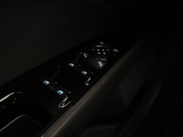 Ford Mondeo V Kombi Facelifting 2.0 Hybrid 187KM 2020 Ford Mondeo HEV automat full LED navi klima auto, zdjęcie 38