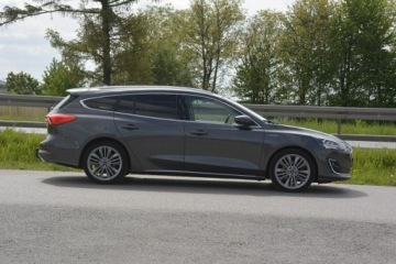 Ford Focus IV Kombi 1.5 EcoBlue 120KM 2019 Ford Focus 1.5EcoBlue doinwestowany Vignale skóra, zdjęcie 7