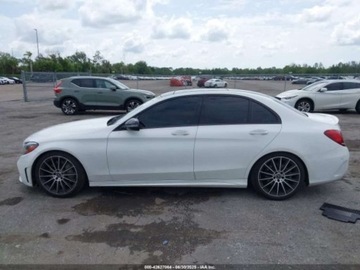 Mercedes Klasa C W205 2019 Mercedes-Benz Klasa C 2019 Mercedes-Benz C-Class C 300 4MATIC Sedan 2.0, zdjęcie 12