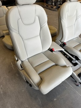 VOLVO XC60 II СИДЕНЬЯ СИДЕНЬЯ В КОМПЛЕКТЕ ИНТЕРЬЕР СВЕТЛЫЙ БЛОНДИНЫЙ НАДПИСЬ