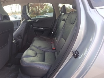 Volvo XC60 I SUV 3.0 T6 304KM 2013 VOLVO XC60 T6, Automat, Dokumentacja , AWD, Podgrzewane 4 fotele, zdjęcie 10