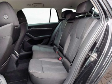 Skoda Octavia IV Kombi 2.0 TDI 150KM 2022 Skoda Octavia Martwe pole Bogata wersja grzana kanapa Virtual MasazEl.Klapa, zdjęcie 23