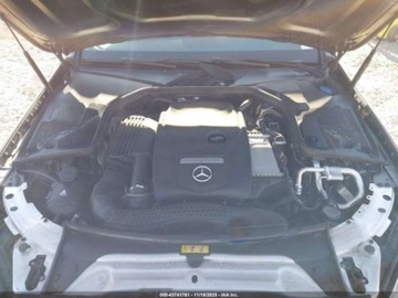 Mercedes Klasa C W205 2018 Mercedes-Benz Klasa C MERCEDES-BENZ C 300 2.0 Benzyna 241KM, zdjęcie 11