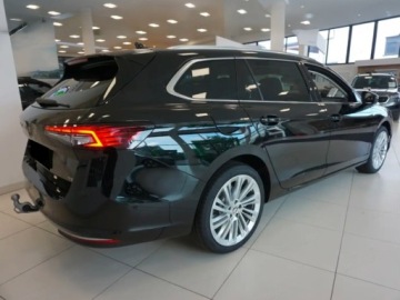 Skoda Superb IV Kombi 2.0 TSI 265KM 2026 SKODA Superb L&amp;K 2.0 TSI DSG 4x4 Combi 265KM 2026, zdjęcie 2