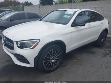 Mercedes GLC C253 2021 Mercedes-Benz GLC 300 4Matic Coupe 2021 2.0l 2.0 Benzyna 255KM, zdjęcie 1