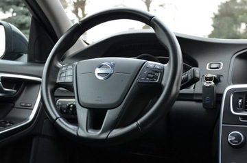 Volvo V60 I Kombi 1.6 DRIVe 115KM 2013 ZAREJESTROWANE 1.6D2 114KM SERWIS LIFT LEDY NAVI START/STOP PARKTRONIK, zdjęcie 29