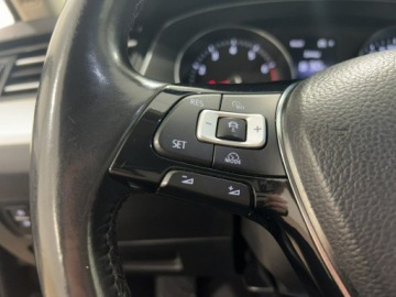 Volkswagen Passat B8 Limousine 1.8 TSI BlueMotion Technology 180KM 2017 Volkswagen Passat 1.8 TSI DSG Solon PL, zdjęcie 22