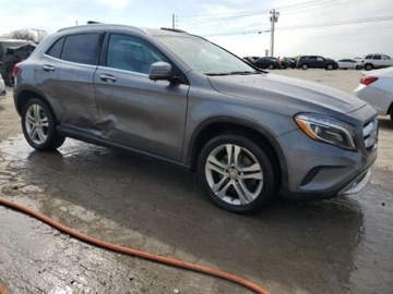 Mercedes GLA I 2017 Mercedes-Benz GLA 2017 Mercedes-Benz GLA GLA 250 4MATIC SUV 2.0 Benzyna, zdjęcie 3