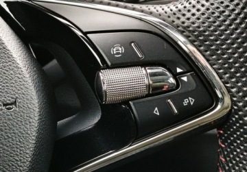 Skoda Fabia III Hatchback Facelifting 1.0 TSI 95KM 2021 Skoda Fabia Monte Carlo Pakiet Comfort, Panorama, Kamera cofania, KESSY, zdjęcie 21