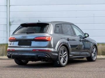 Audi Q7 II 2026 AUDI Q7 55 TFSI e quattro S Line Suv 3.0 (394KM) 2026, zdjęcie 3