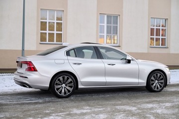 Volvo S60 II Sedan Facelifting 2.0 T4 DRIVE-E 190KM 2019 INSCRIPTION__ KAMERY 360__PANORAMA__HARMAN KARDON, zdjęcie 11