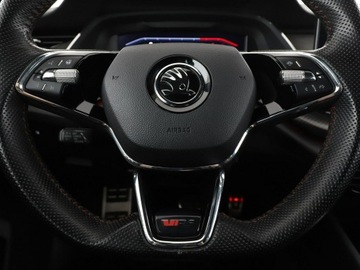 Skoda Octavia IV RS Liftback 2.0 TDI SCR 200KM 2022 Škoda Octavia Skoda Octavia RS 200KM Virtual Navi, zdjęcie 20