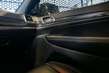 Jeep Grand Cherokee IV 2020 Jeep Grand Cherokee Limited 5.7 352KM V8 Panorama 4x4 Skory Navi MenuPL LE, zdjęcie 25