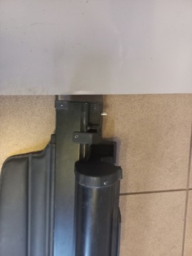 BMW E39 KOMBI ROLETA MŘÍŽKA KUFRU 8236357