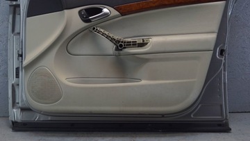 DVEŘE PRAVÝ PŘEDNÍ CADILLAC BLS PDM (D1148)(10A)
