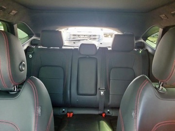 Jaguar E-Pace 2018 Jaguar E-Pace 2018 JAGUAR E-PACE FIRST EDITION 2.0 Benzyna 247KM, zdjęcie 9