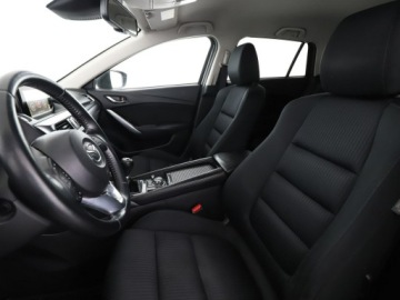 Mazda 6 III Kombi Facelifting 2.0 SKYACTIV-G 145KM 2016 Mazda 6 Tempomat Czujniki parkowania Automatyczna, zdjęcie 12